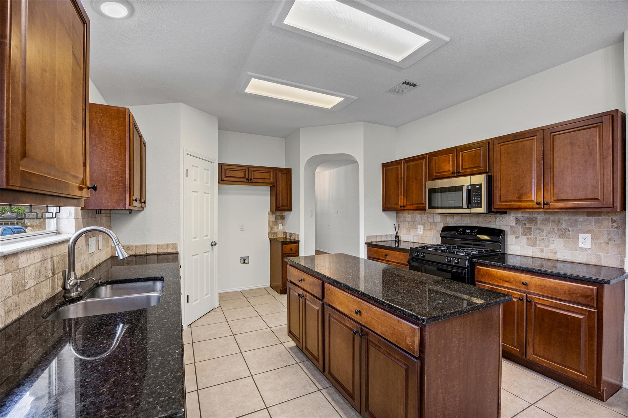 1408 Meghan DR