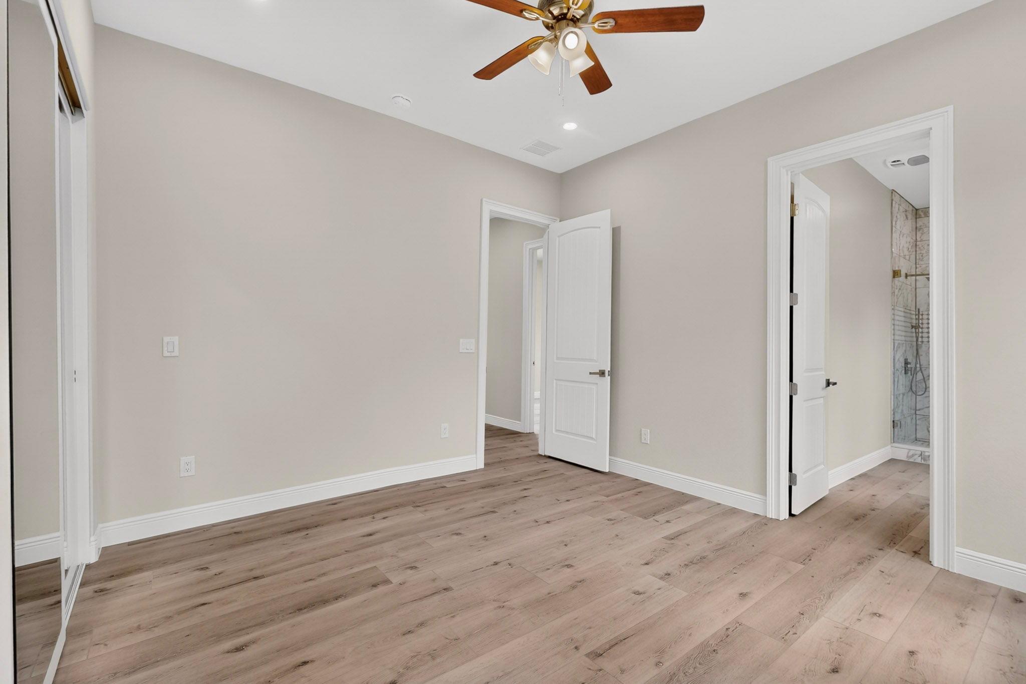 13201 Mansfield DR
