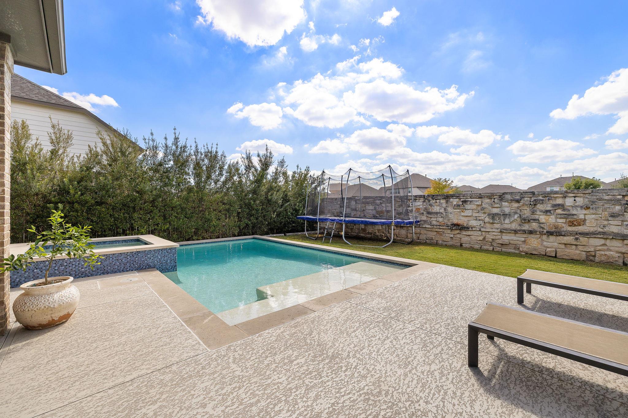 504 Leon LOOP, Liberty Hill