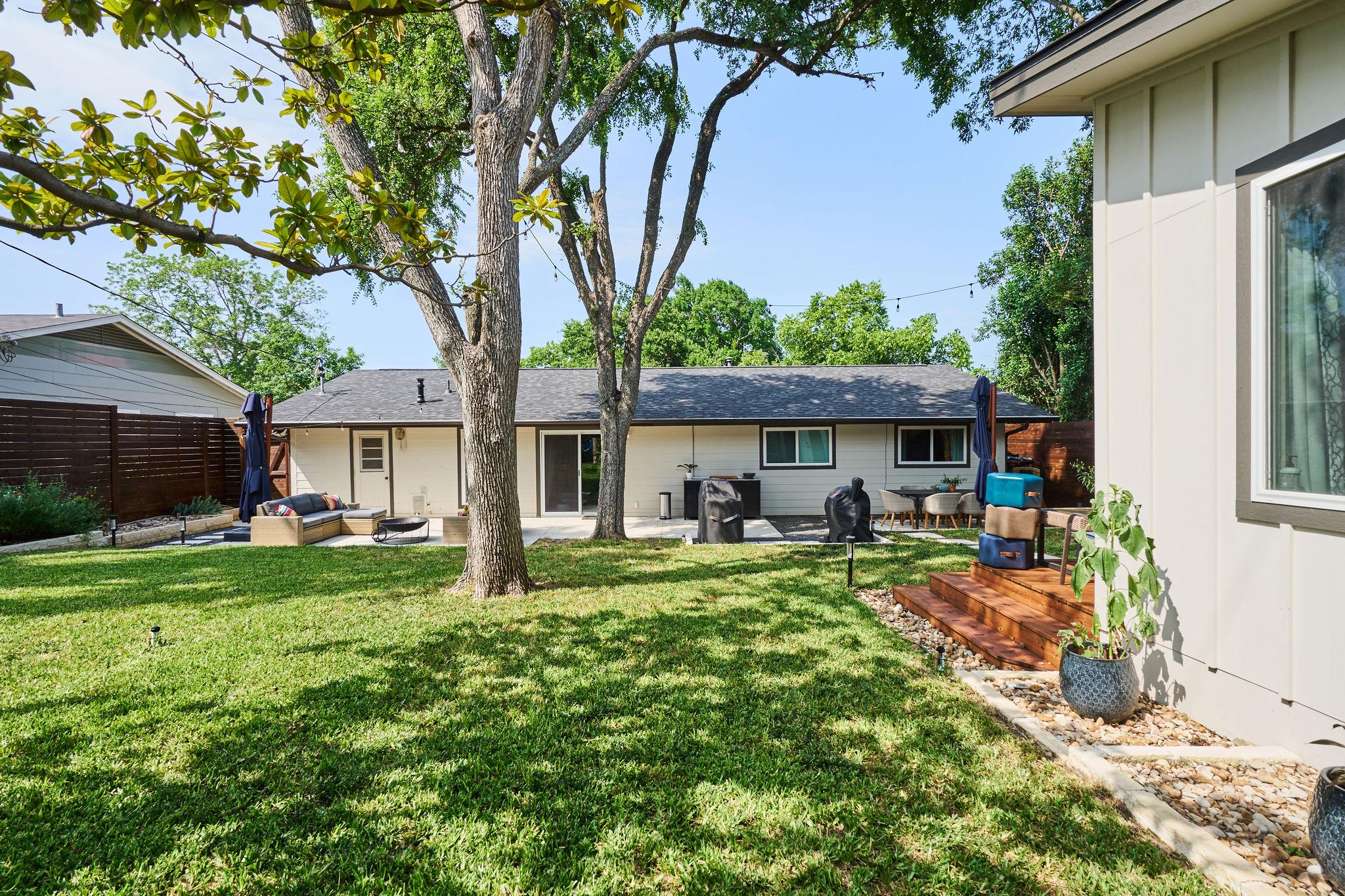1805 Saint Albans BLVD