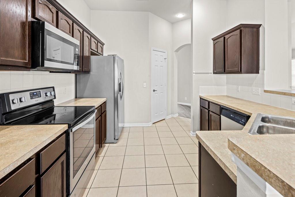 3400 Covered Wagon TRL