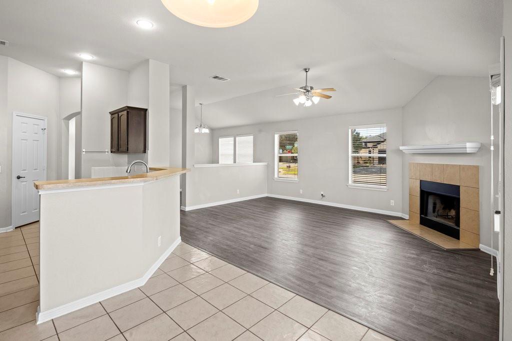 3400 Covered Wagon TRL