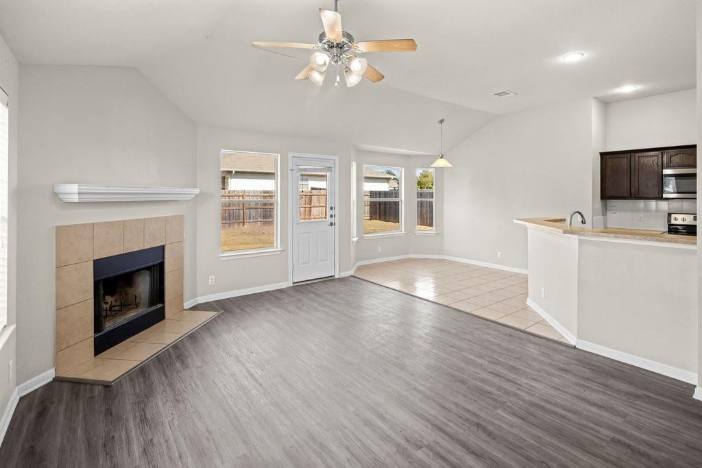 3400 Covered Wagon TRL