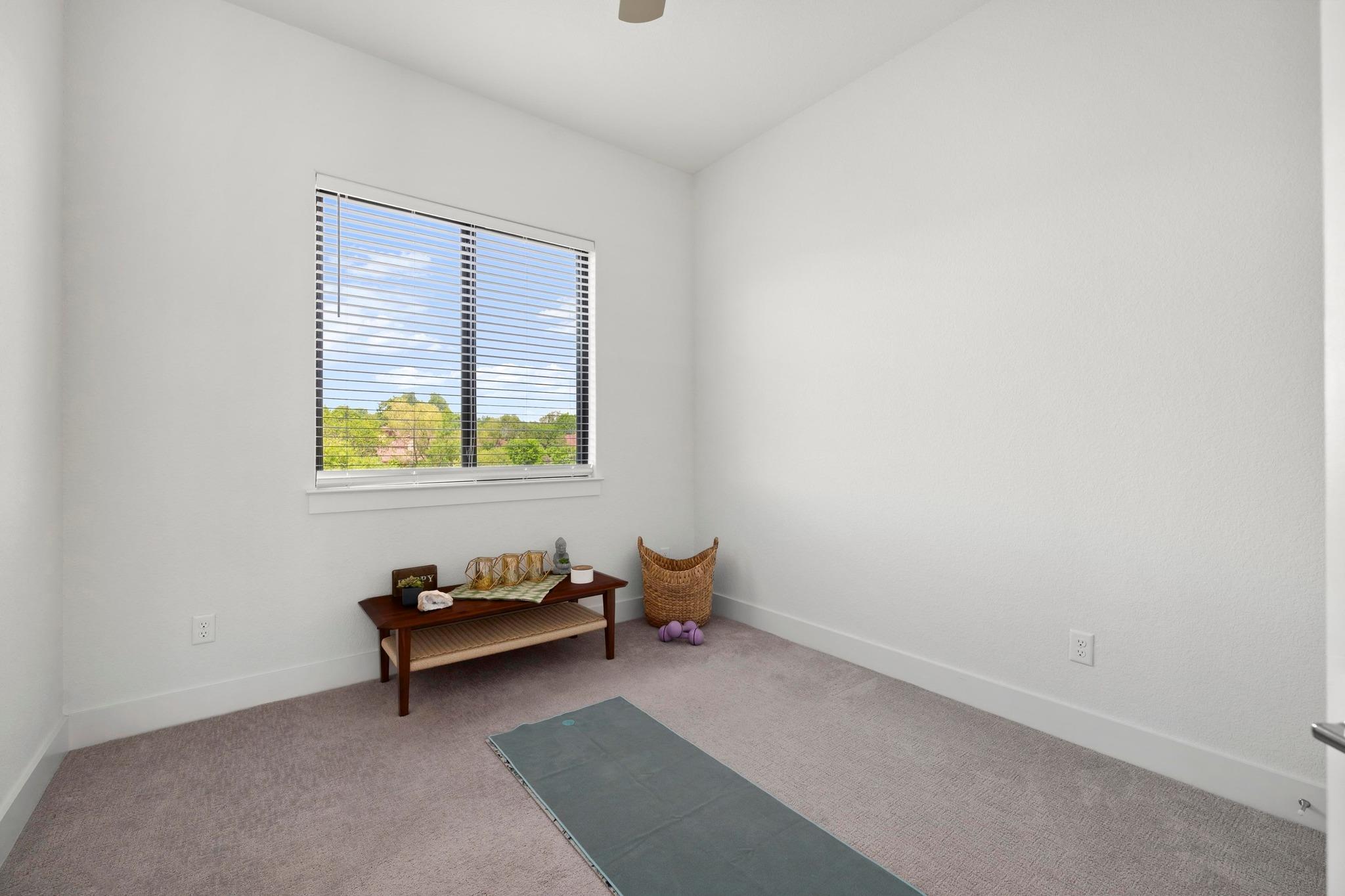 2050 Lohmans Spur Road 1404 RD # 1404