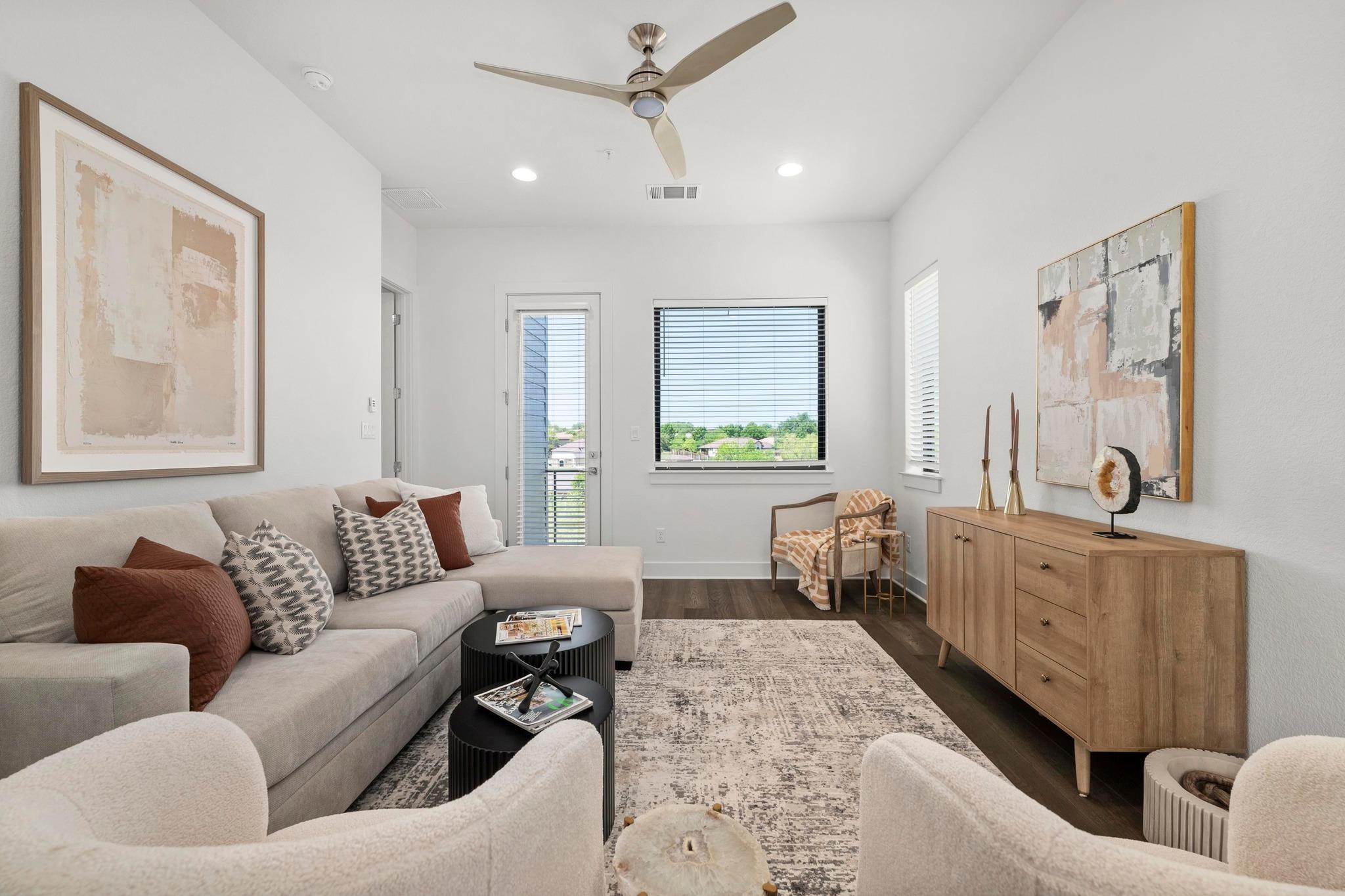 2050 Lohmans Spur Road 1404 RD # 1404