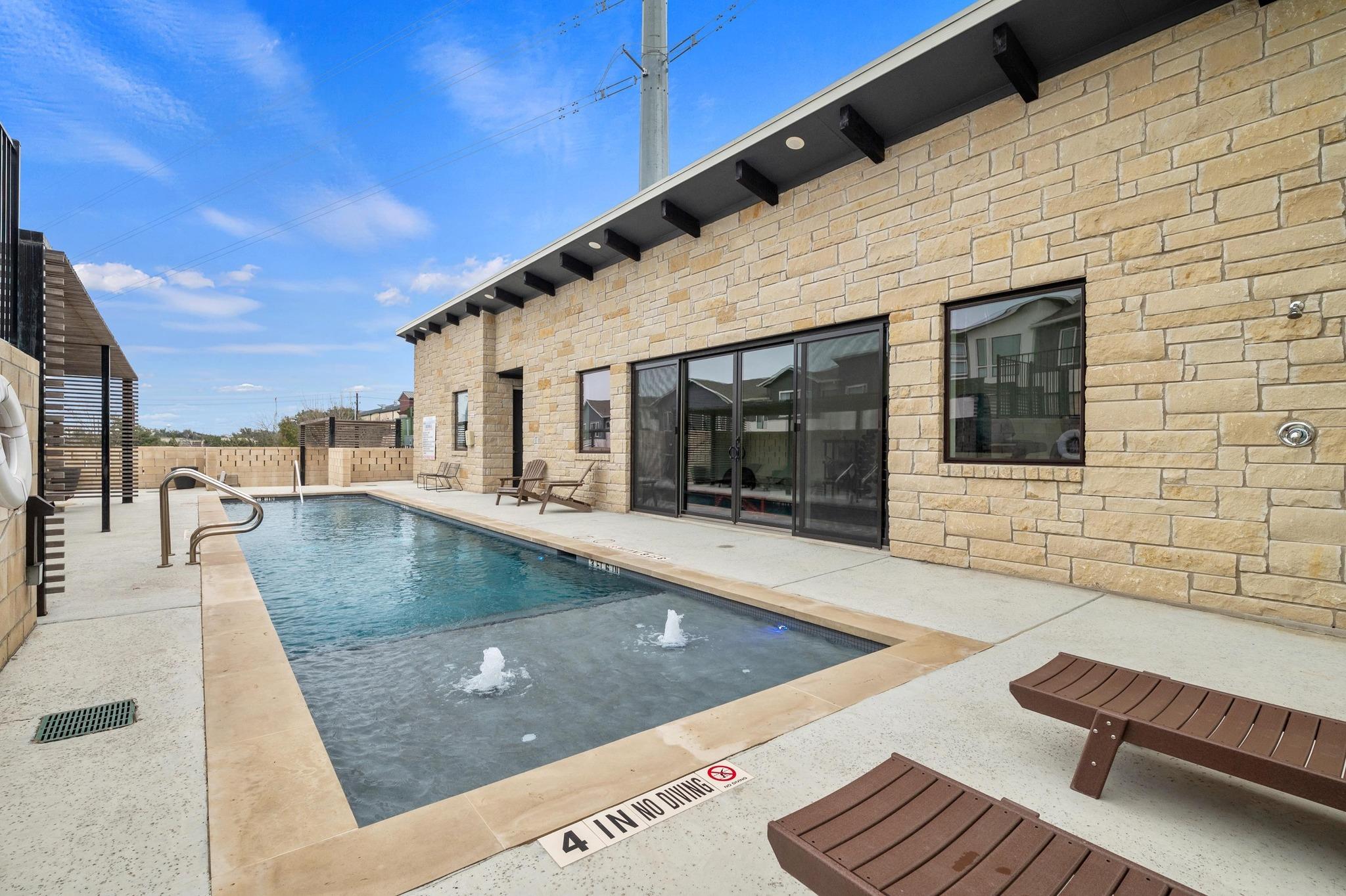 2050 Lohmans Spur Road 1404 RD # 1404