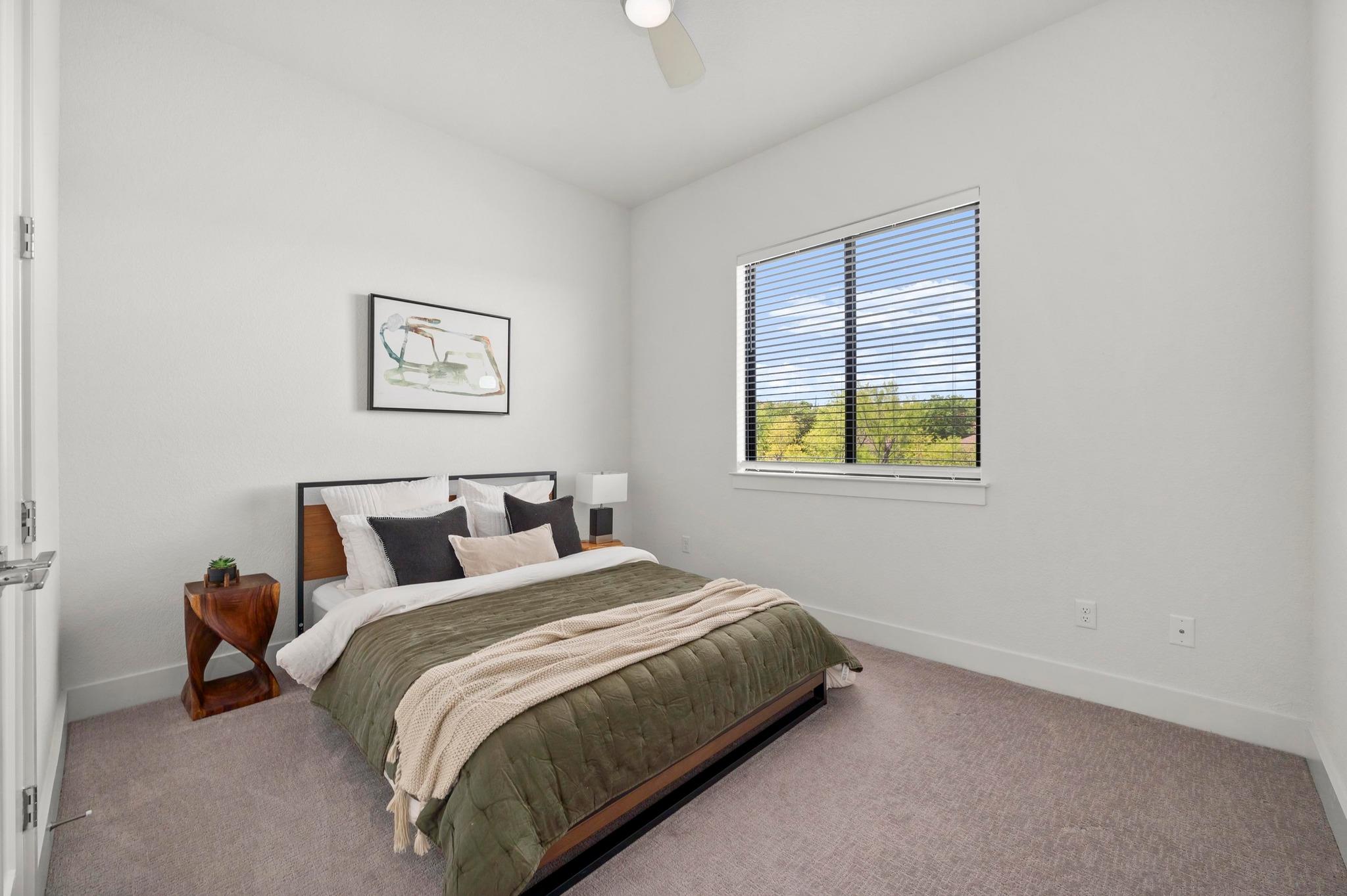 2050 Lohmans Spur Road 1404 RD # 1404
