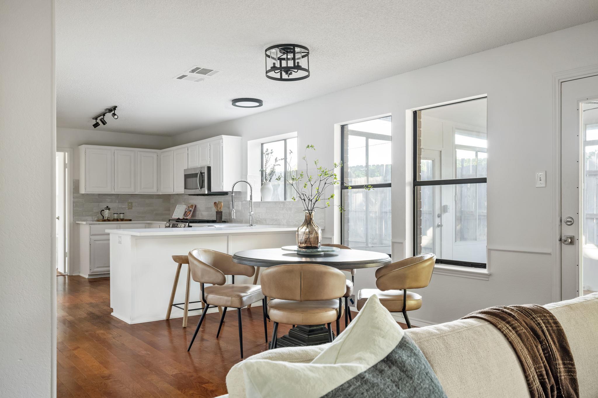 1106 Split Oak CV