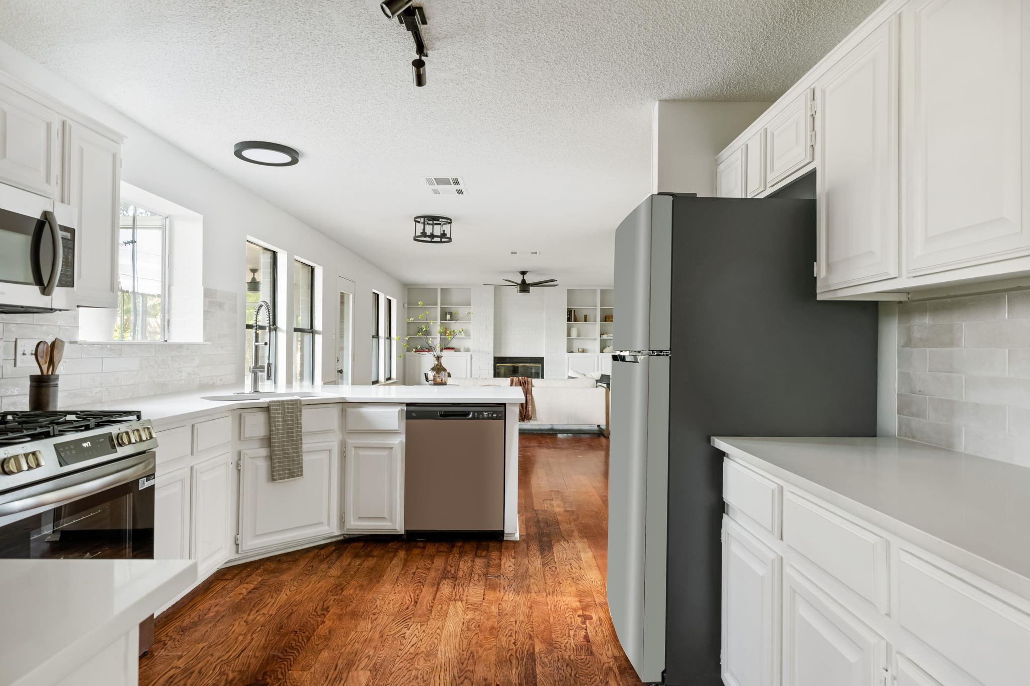 1106 Split Oak CV