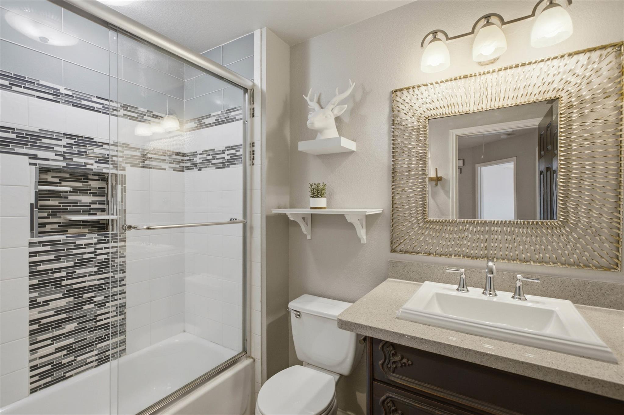 1223 Peyton PL