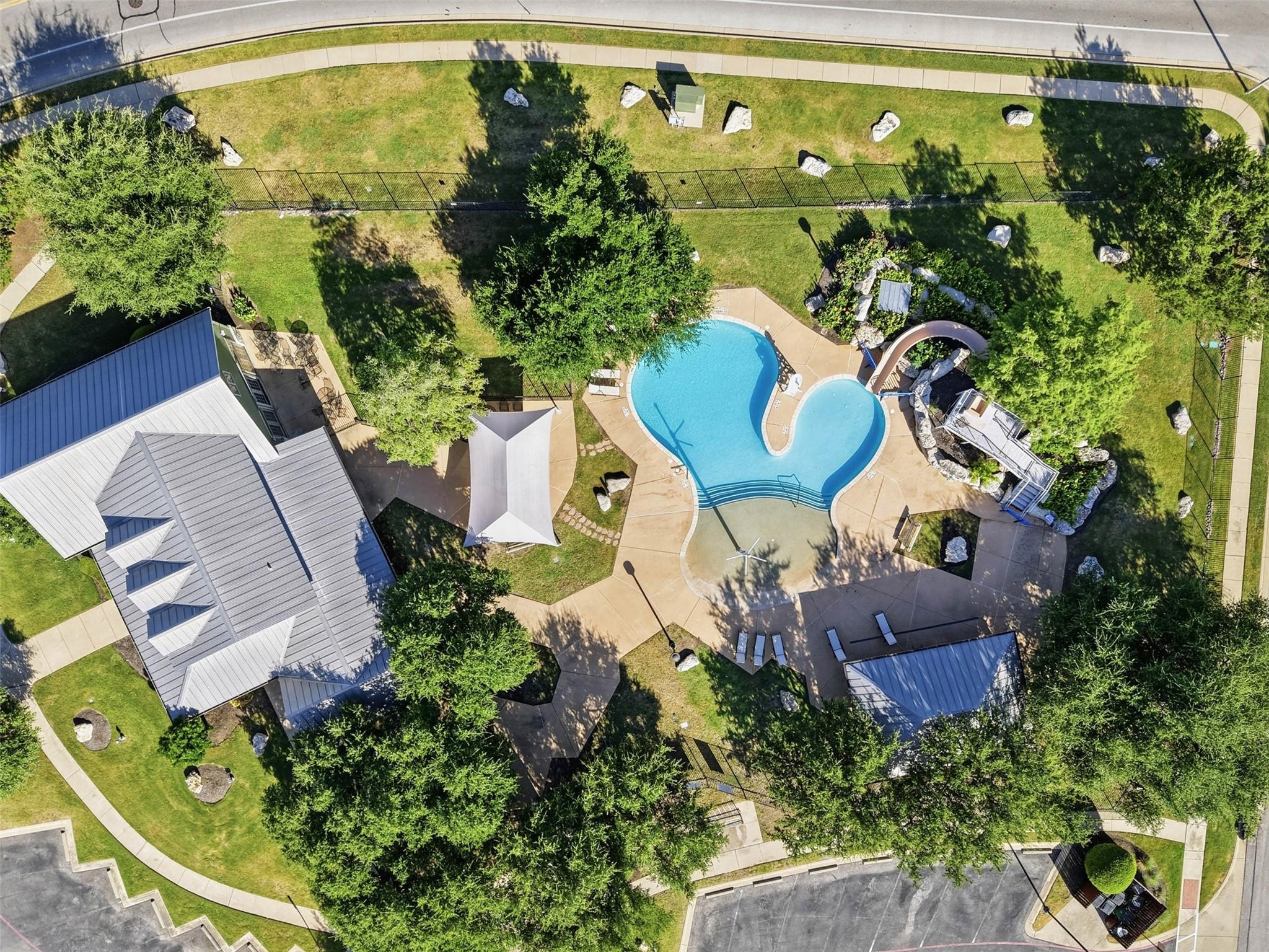 1223 Peyton PL