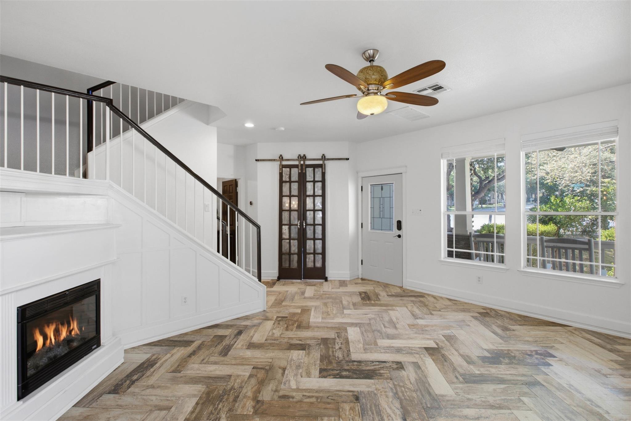 1223 Peyton PL