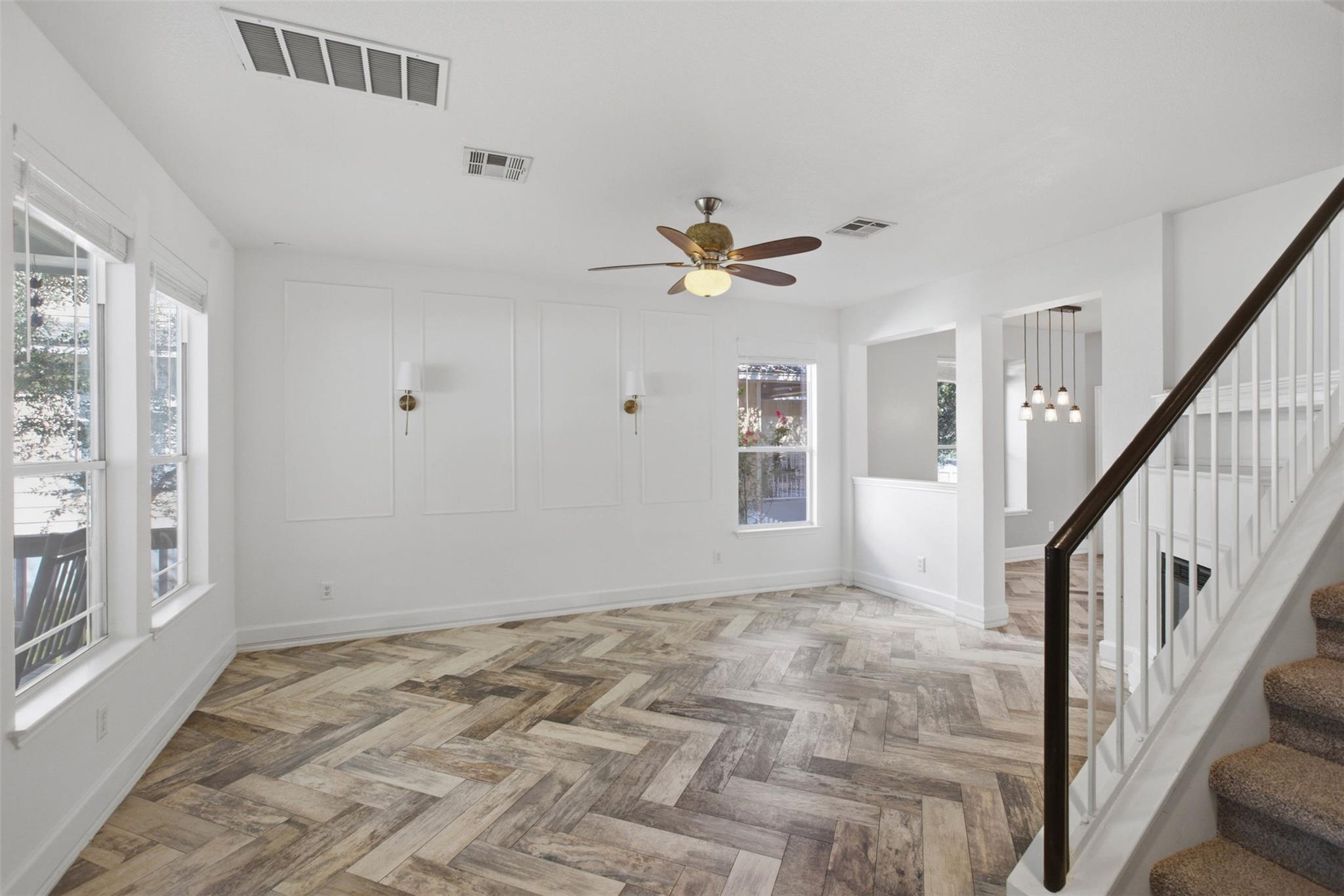 1223 Peyton PL