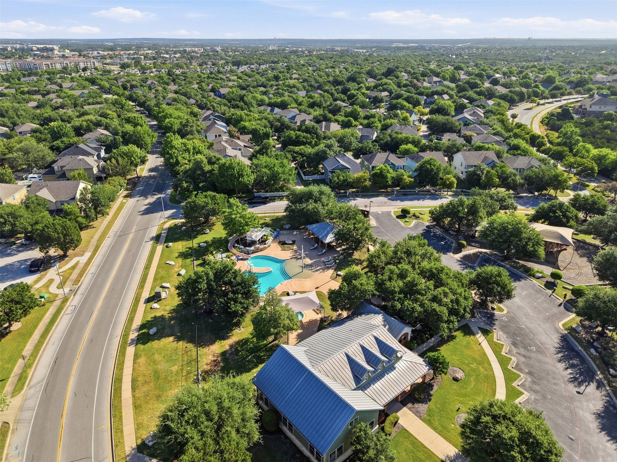 1223 Peyton PL