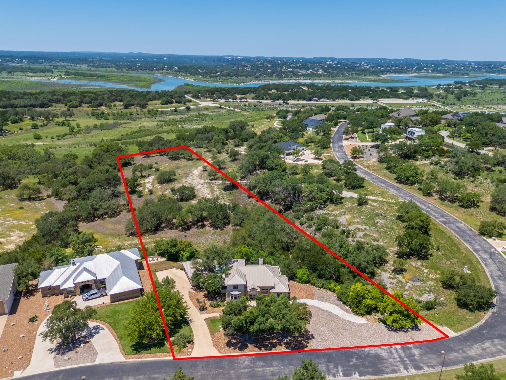 1121 Kings Cove DR