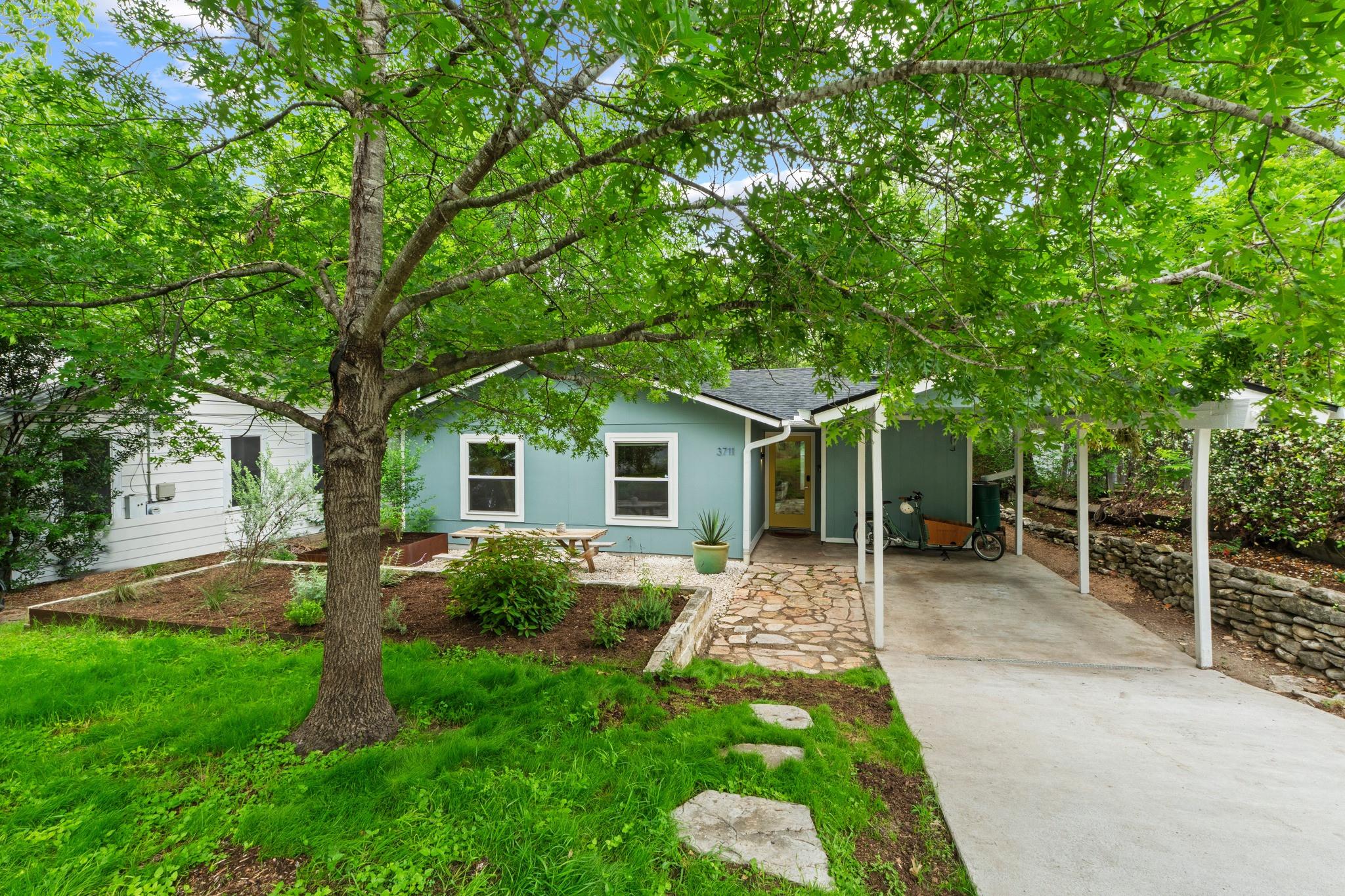 3711 Werner Ave