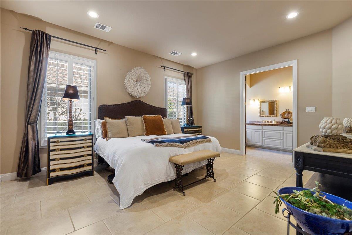 19 San Savio CT, Austin