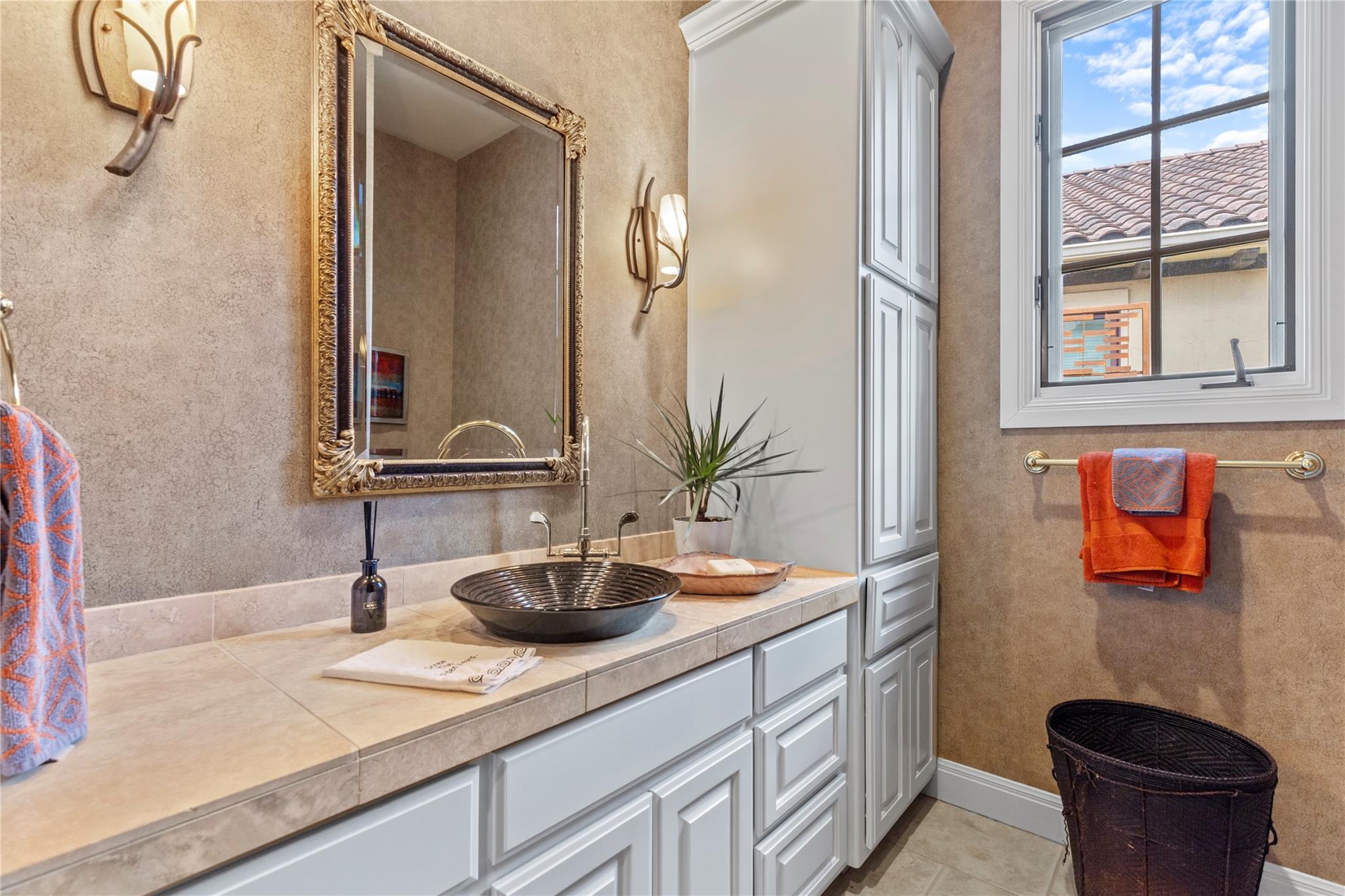 19 San Savio CT, Austin