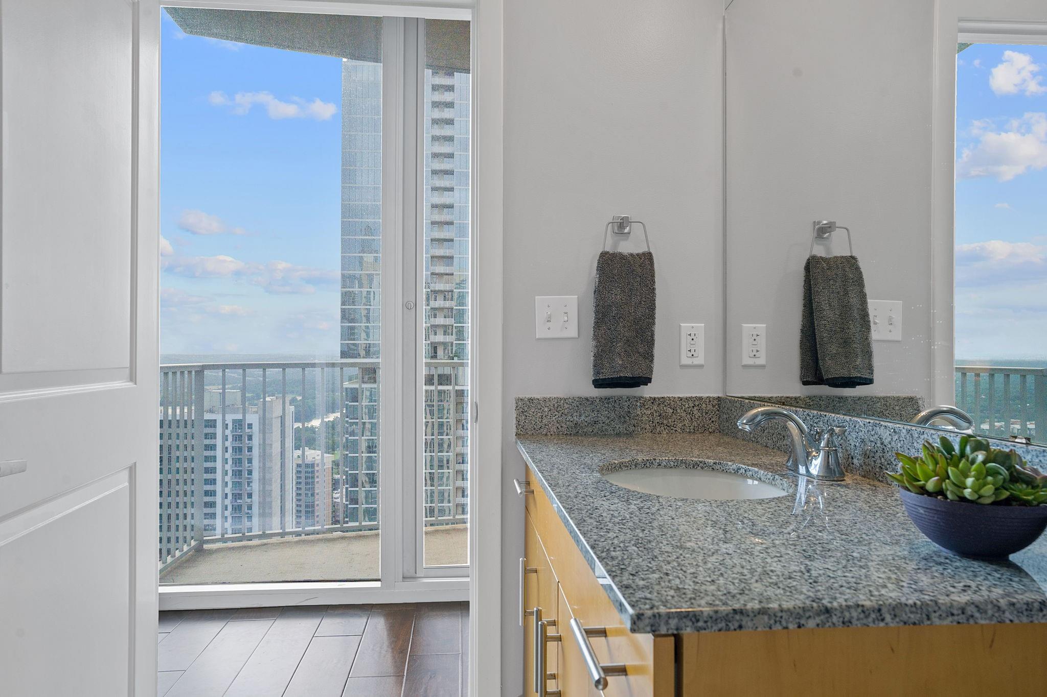 360 Nueces ST # 3608