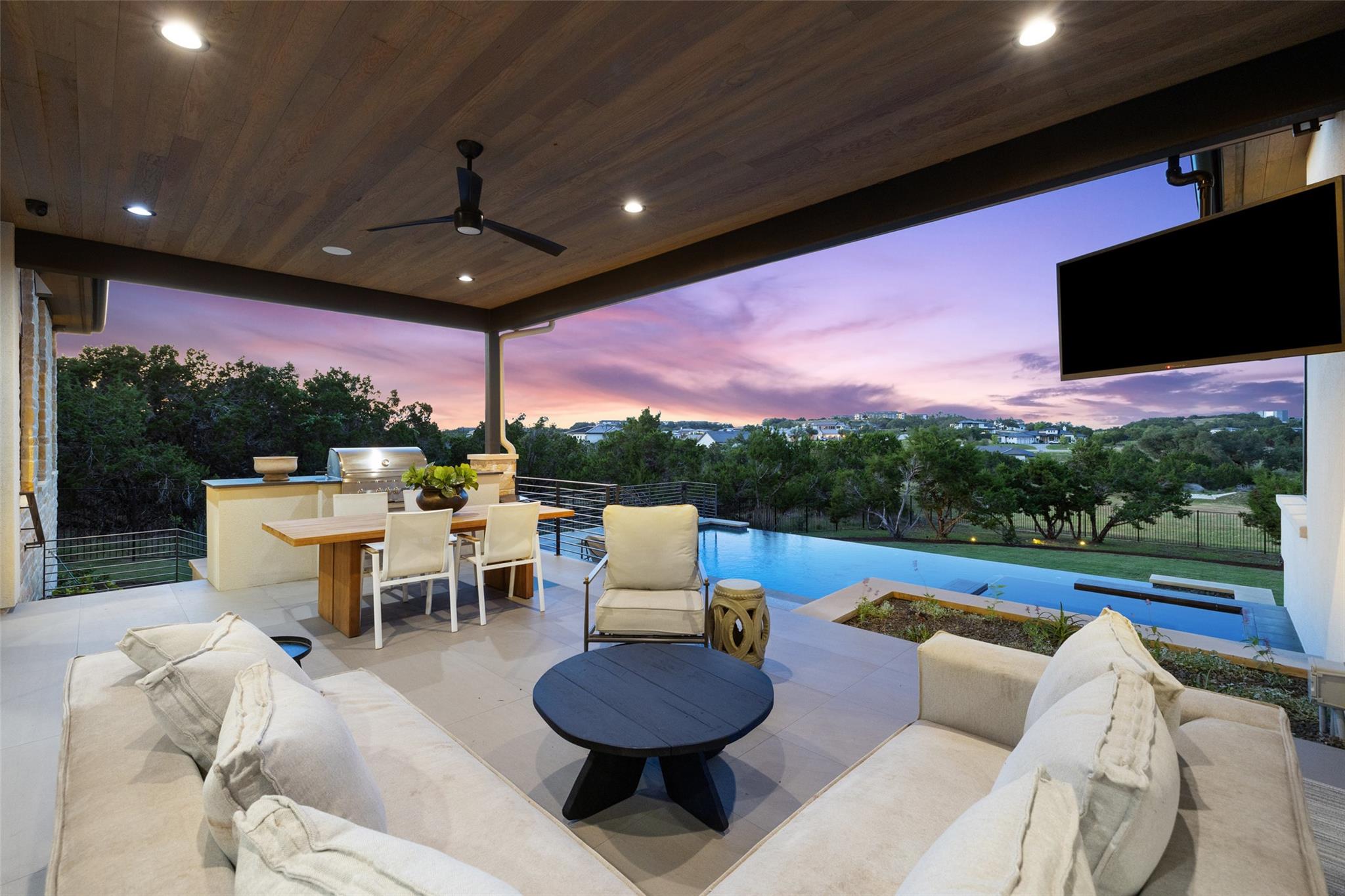 6404 Madrone Tree LN