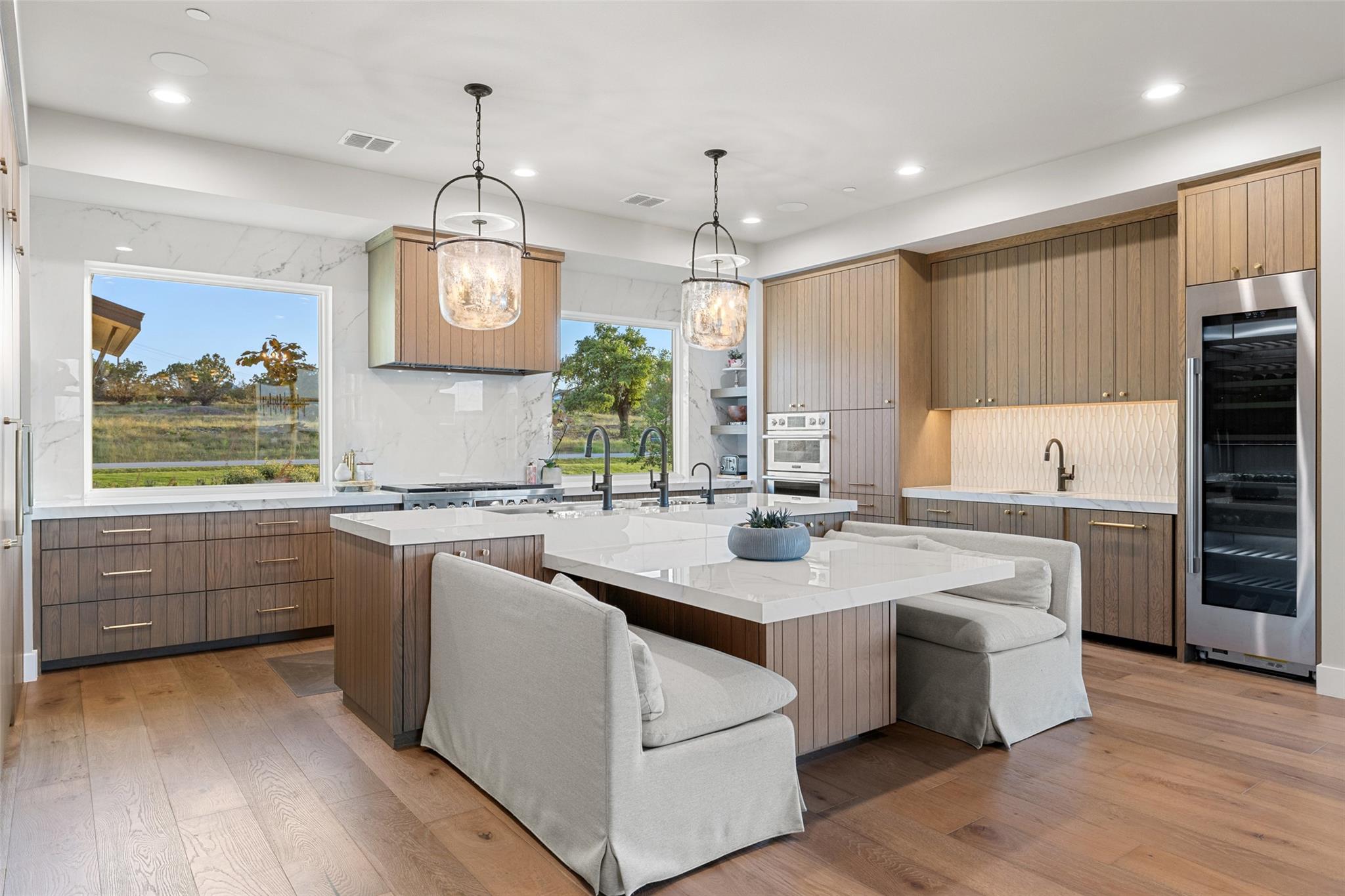 6404 Madrone Tree LN