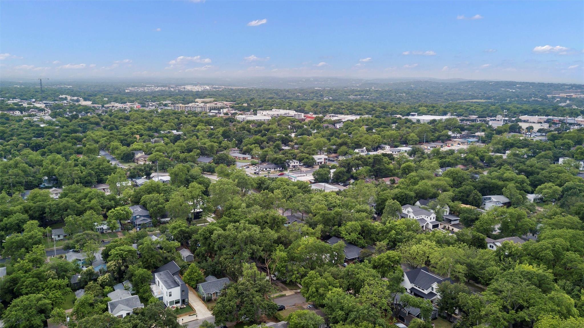 1511 Alguno RD, Austin