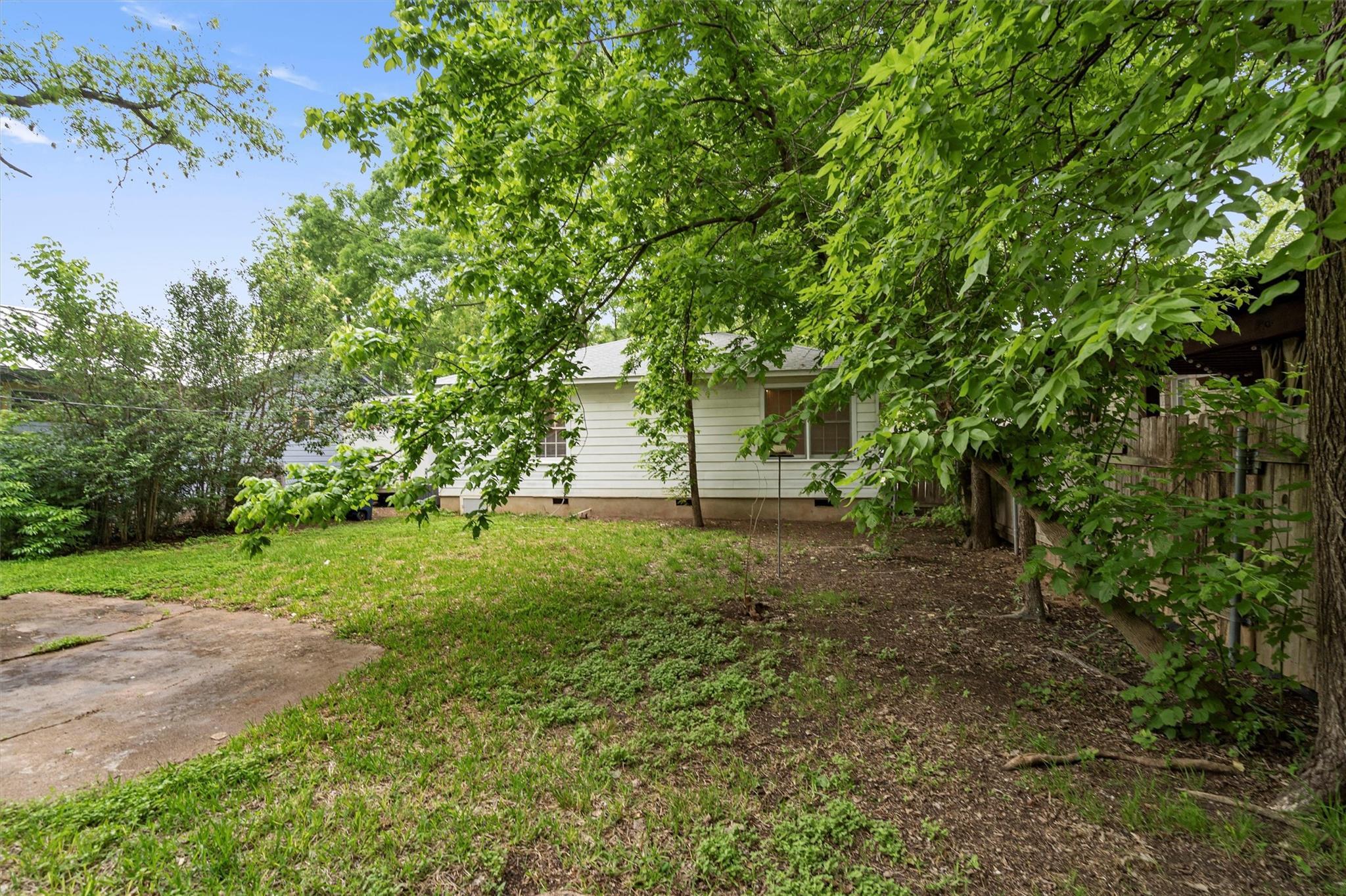 1511 Alguno RD, Austin