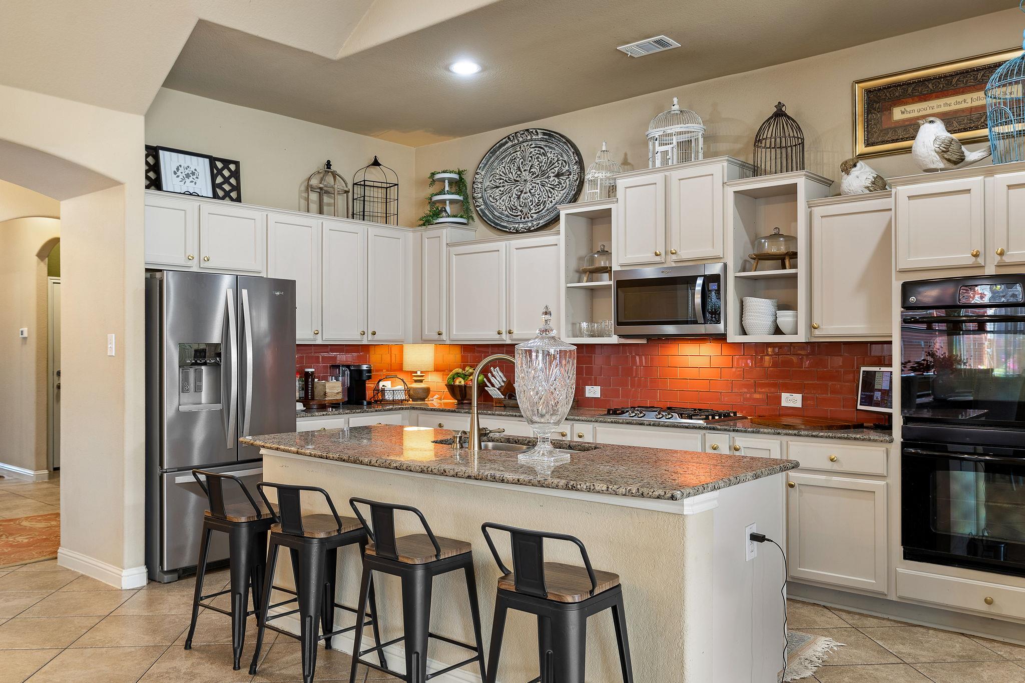 2494 Santa Barbara LOOP, Round Rock