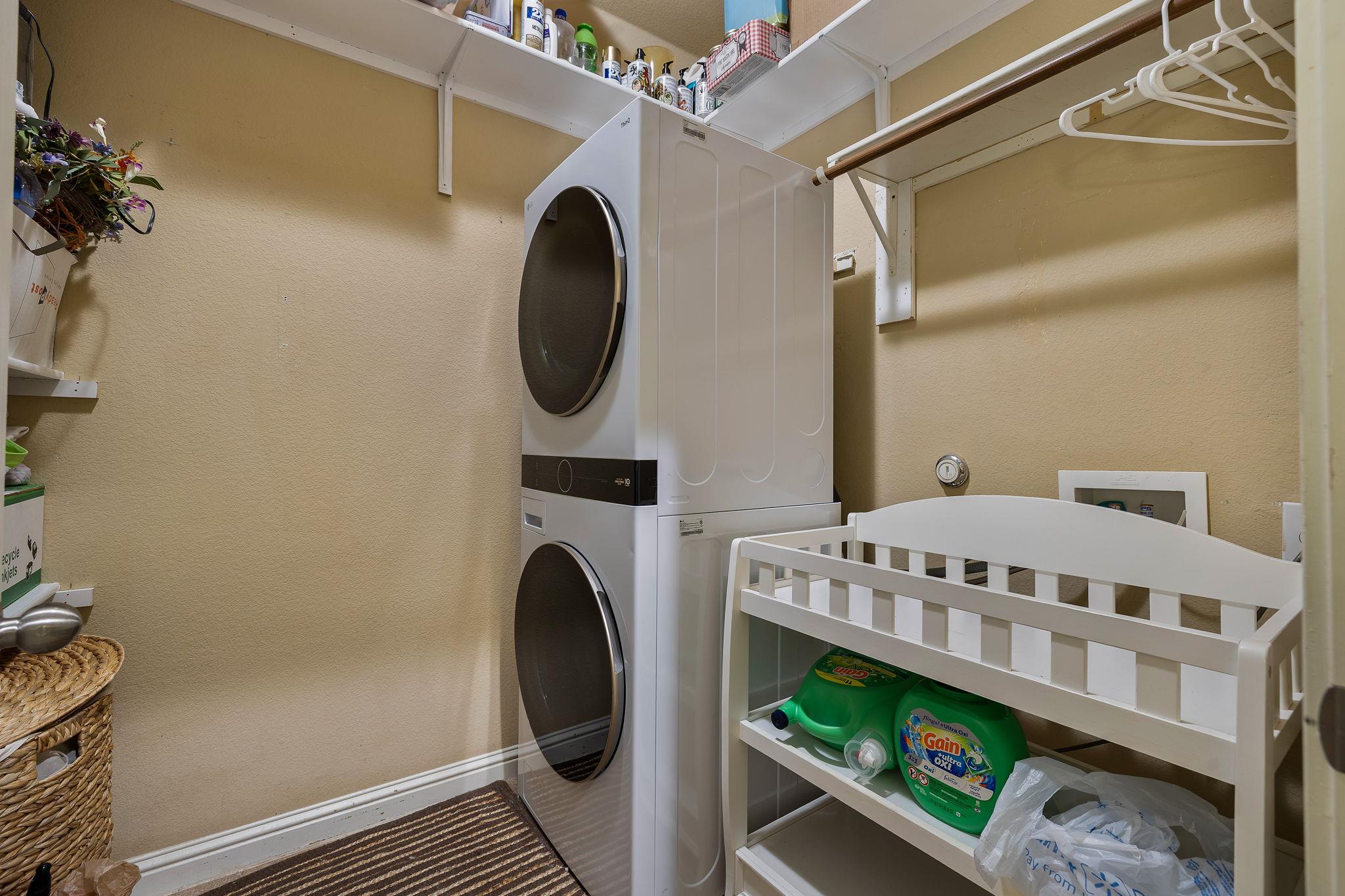 2494 Santa Barbara LOOP, Round Rock