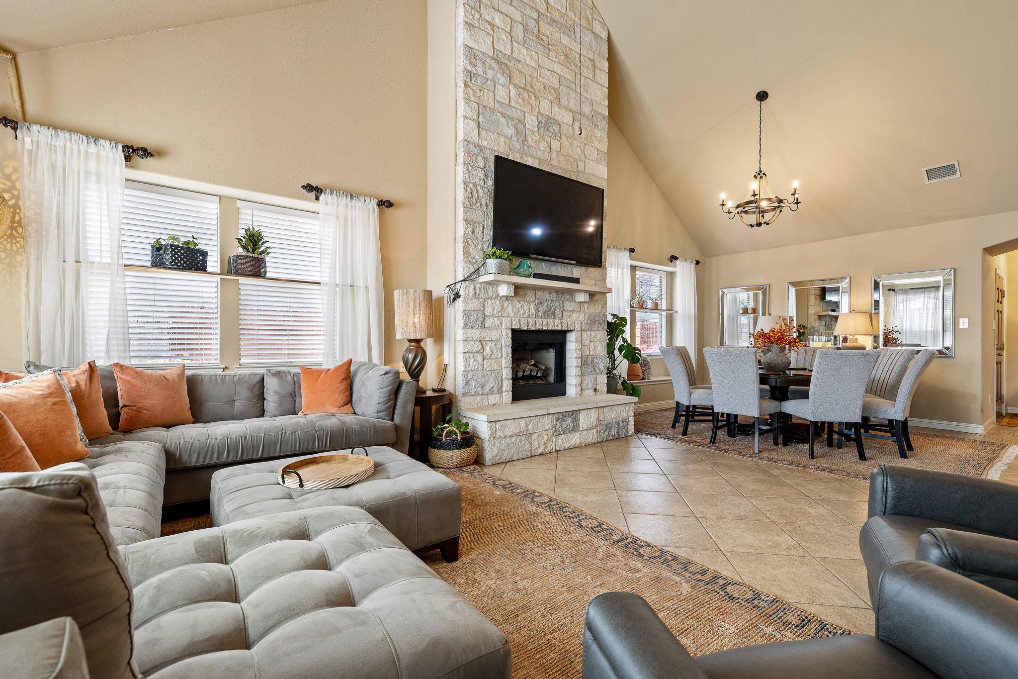 2494 Santa Barbara LOOP, Round Rock