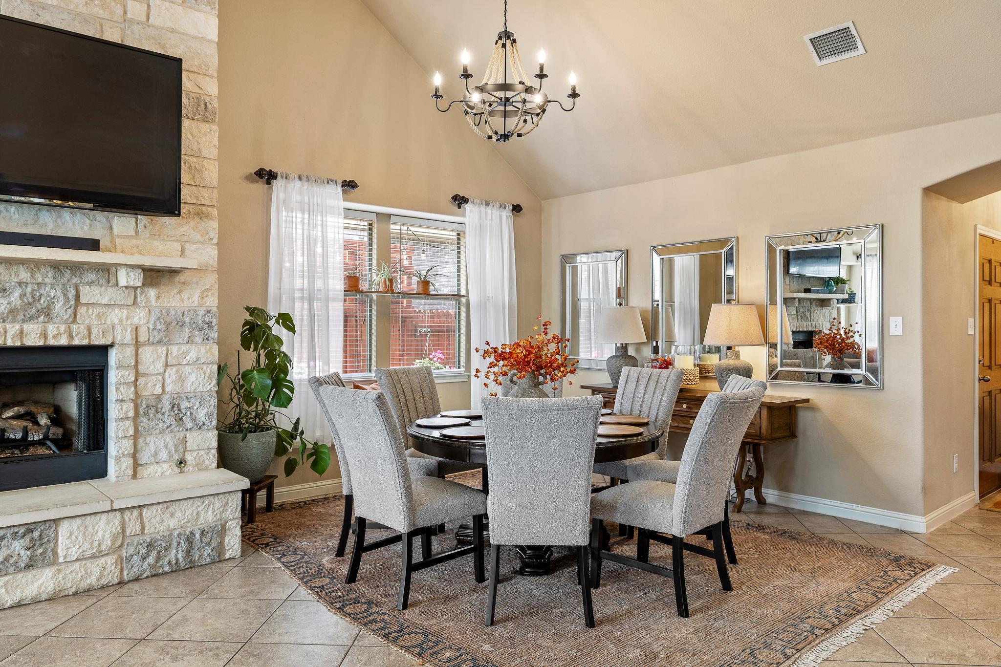 2494 Santa Barbara LOOP, Round Rock