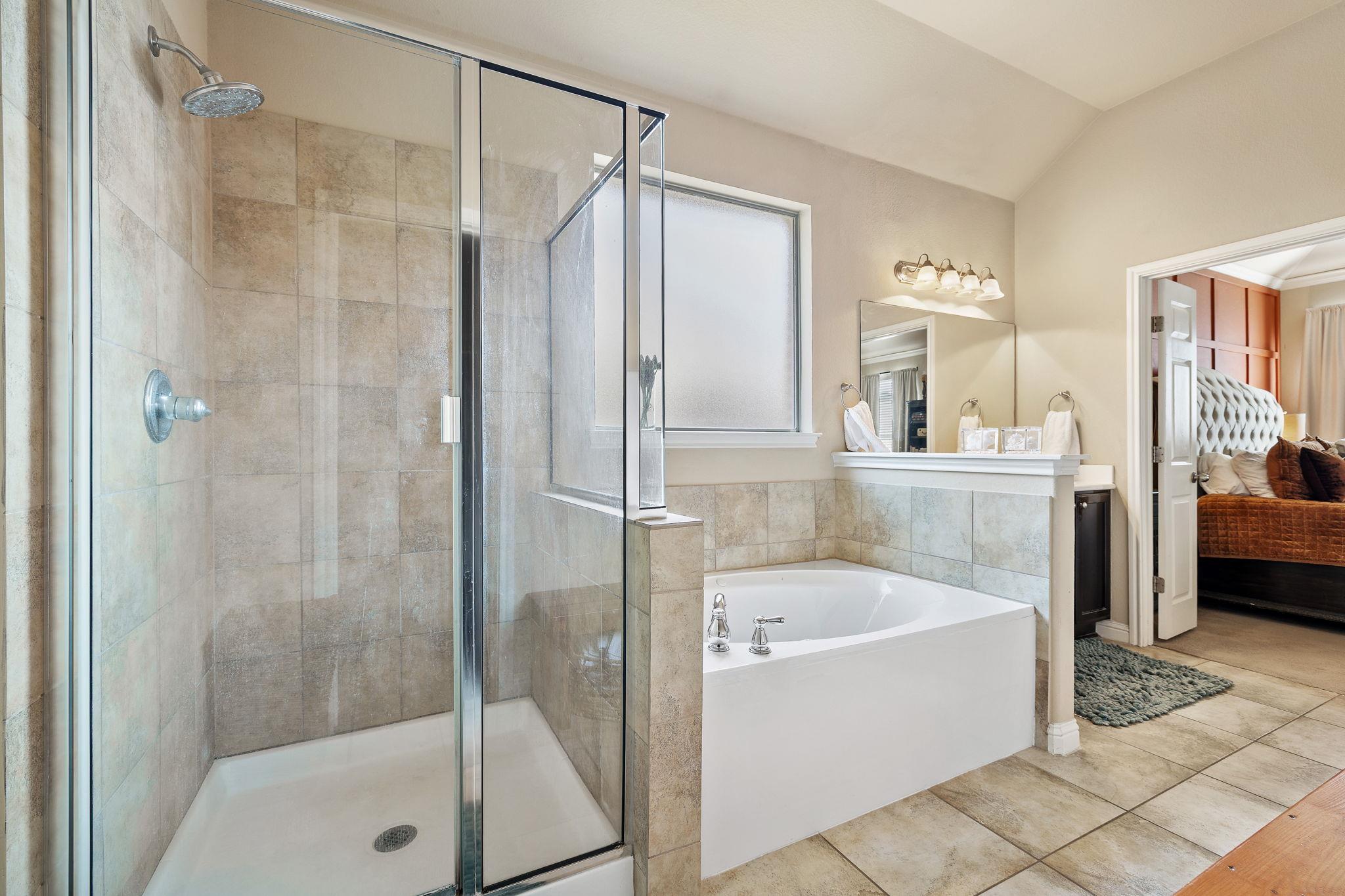 2494 Santa Barbara LOOP, Round Rock