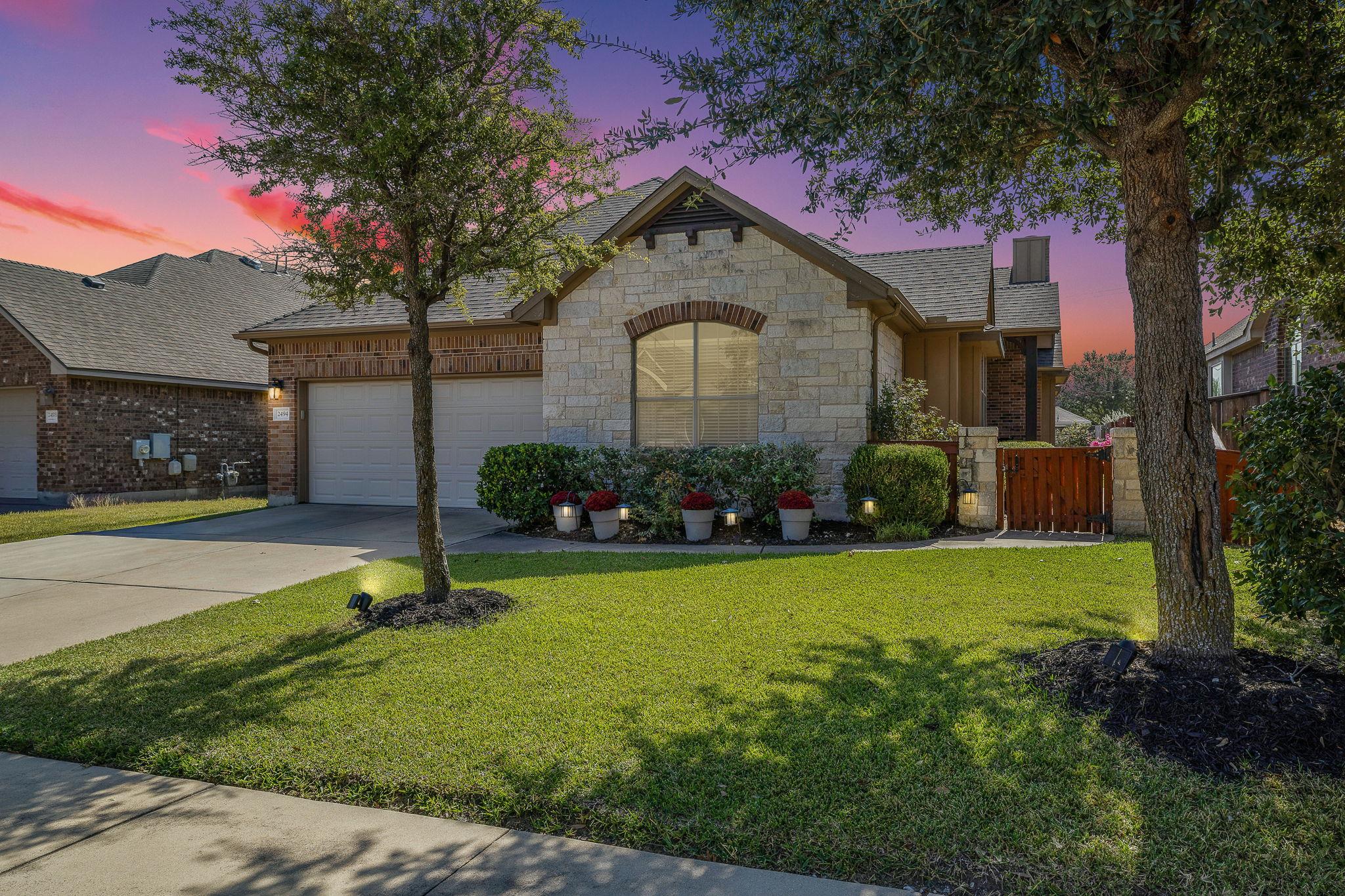 2494 Santa Barbara LOOP, Round Rock