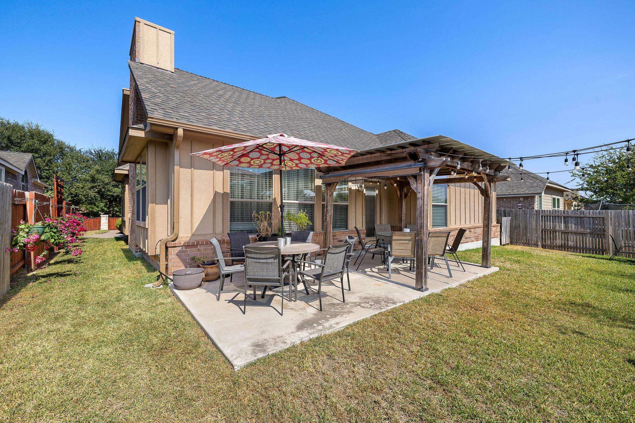 2494 Santa Barbara LOOP, Round Rock