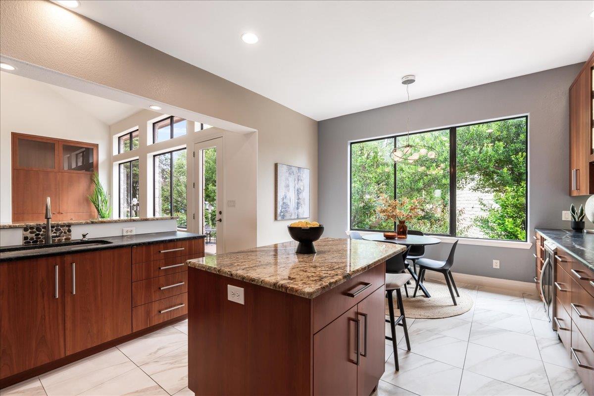 37 Autumn Oaks DR