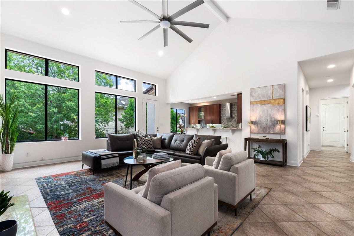 37 Autumn Oaks DR