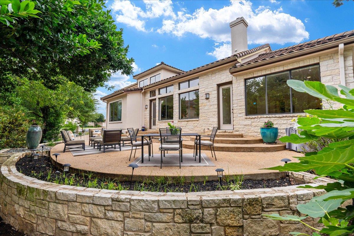 37 Autumn Oaks DR
