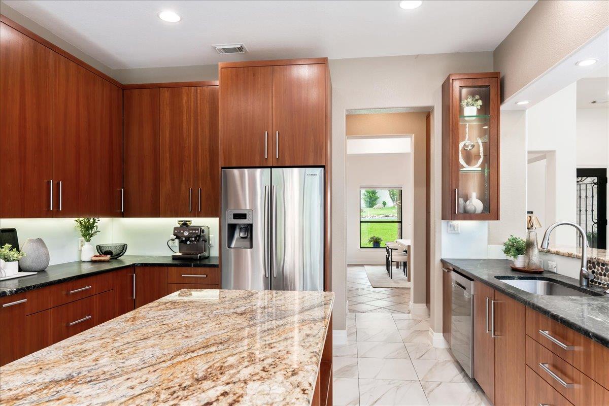 37 Autumn Oaks DR