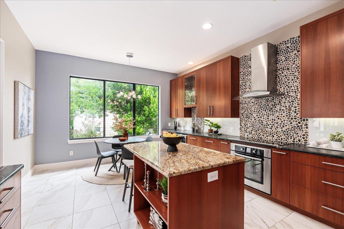 37 Autumn Oaks DR