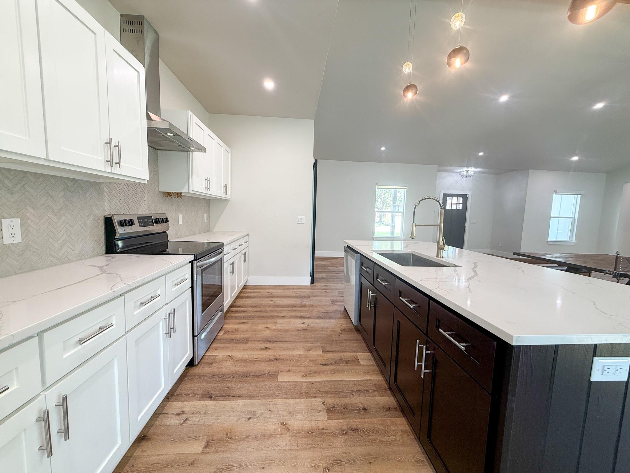 54 Persimmon Dr DR