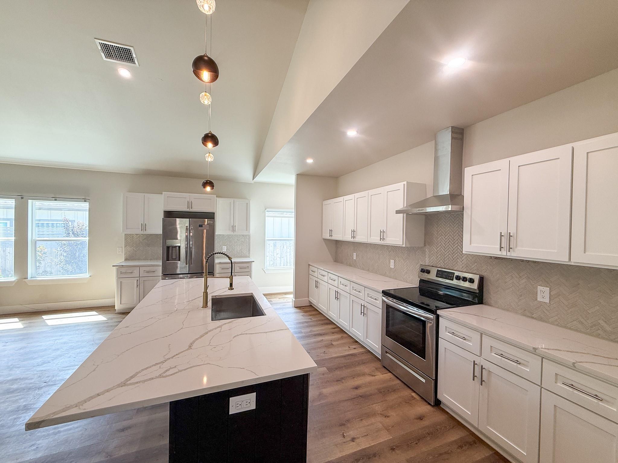 54 Persimmon Dr DR