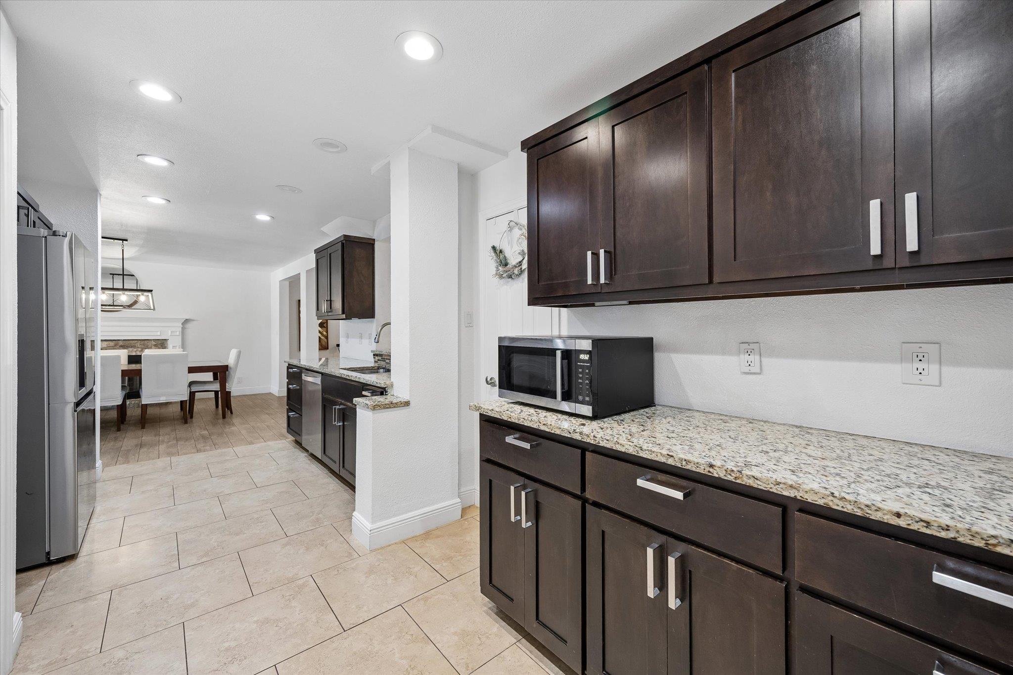 411 Ramble LN