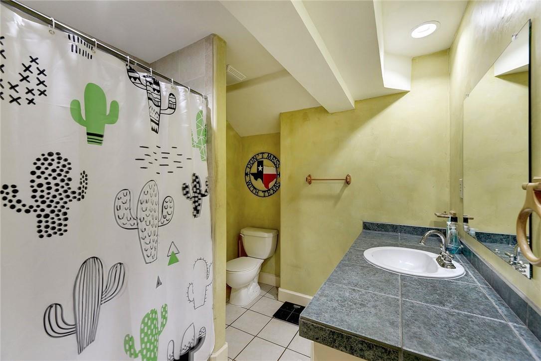 1712 Lakeshore DR # B