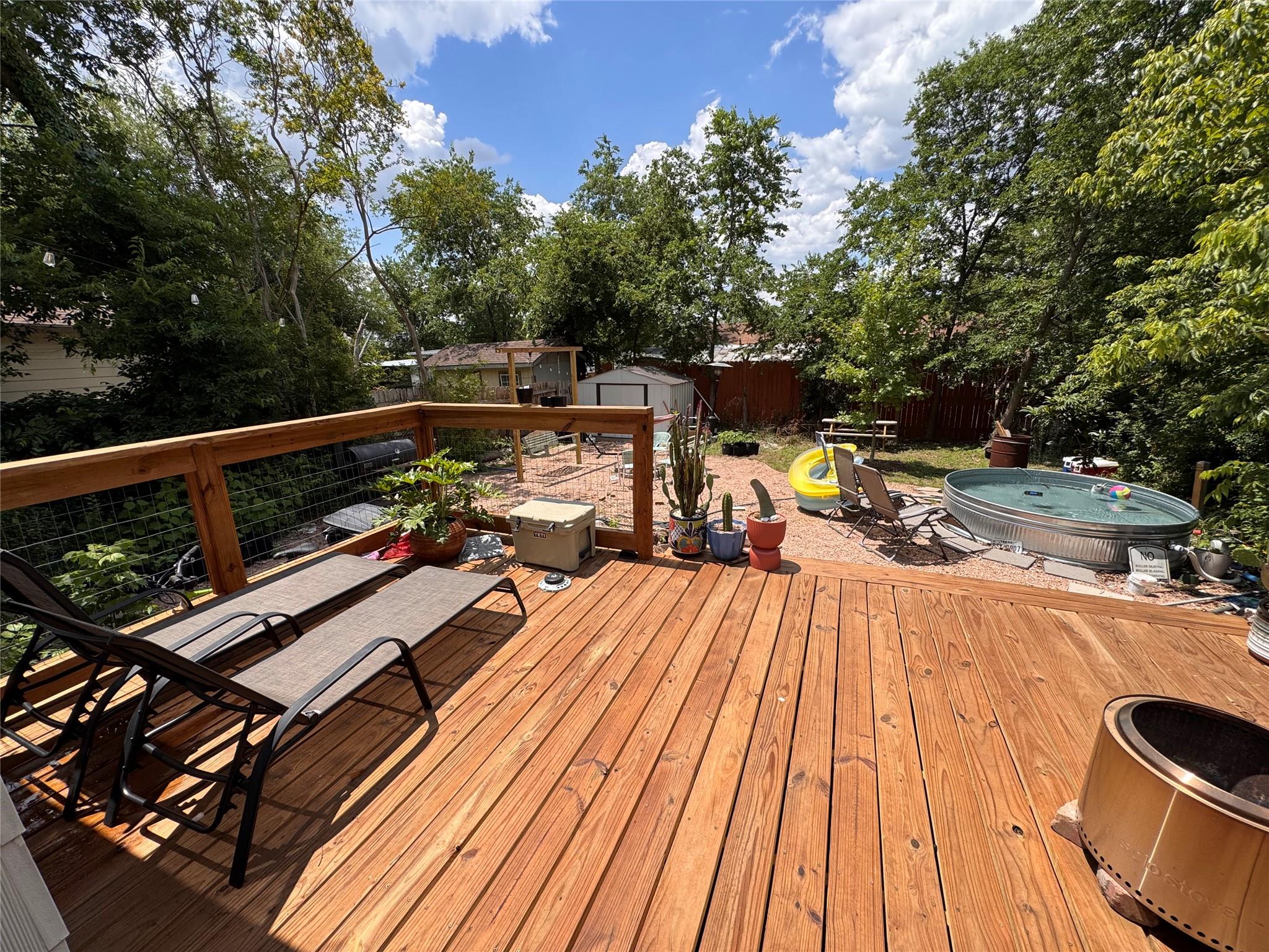 2321 Lakehurst DR
