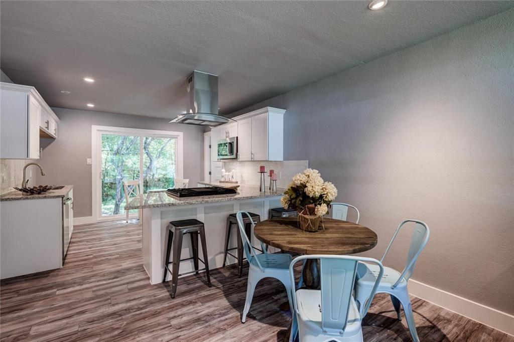 2321 Lakehurst DR