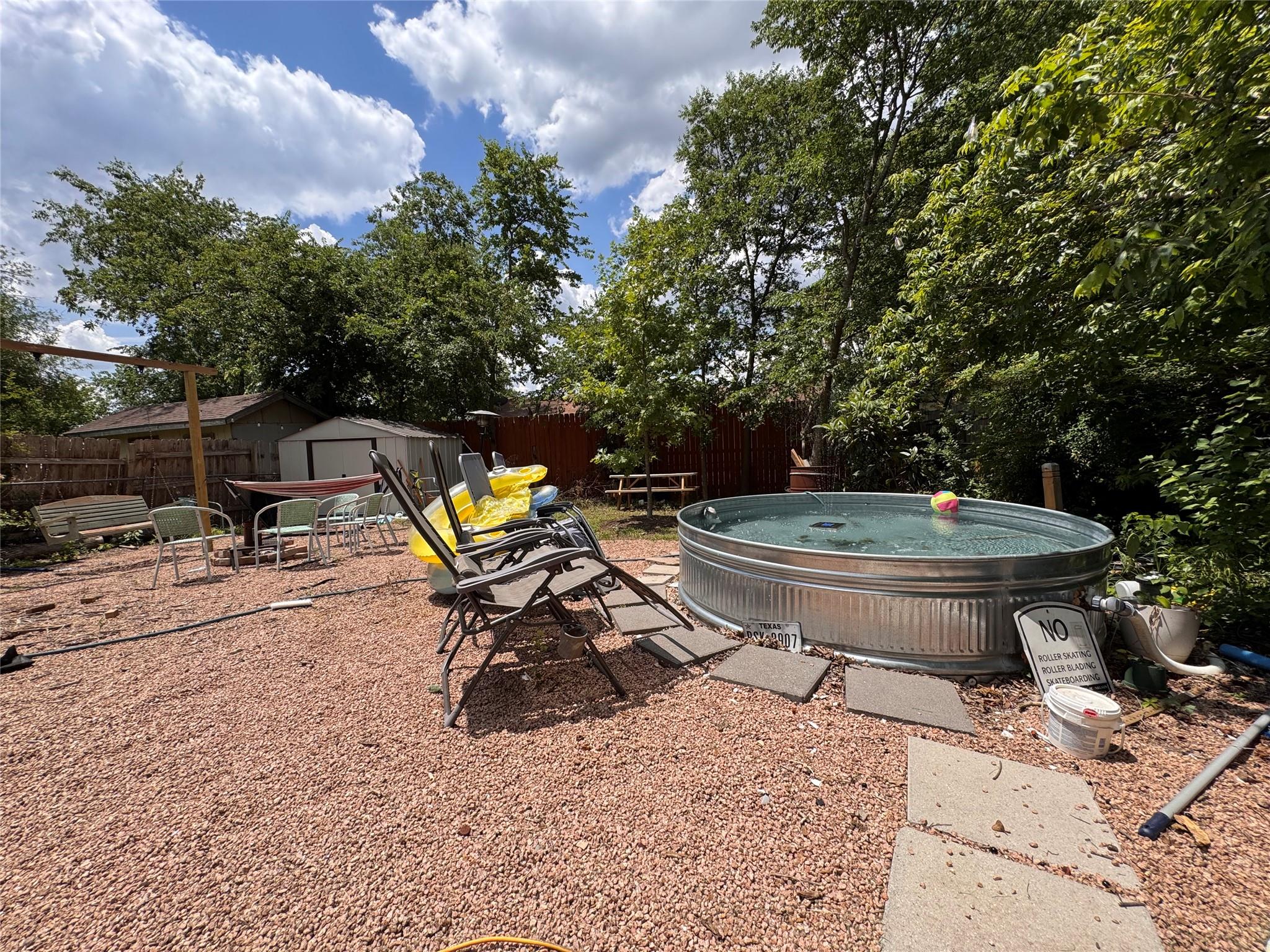 2321 Lakehurst DR