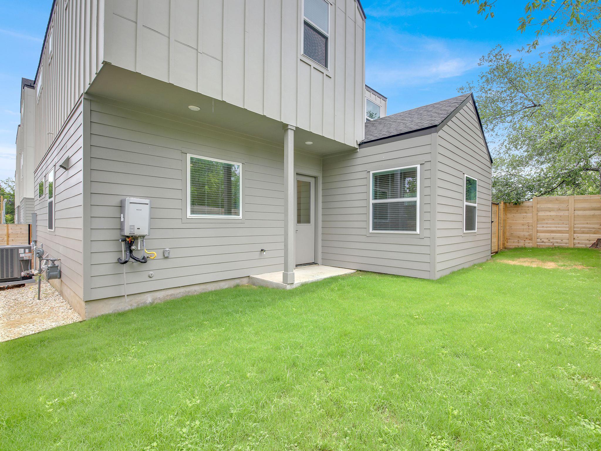 7208 Providence Ave # 3