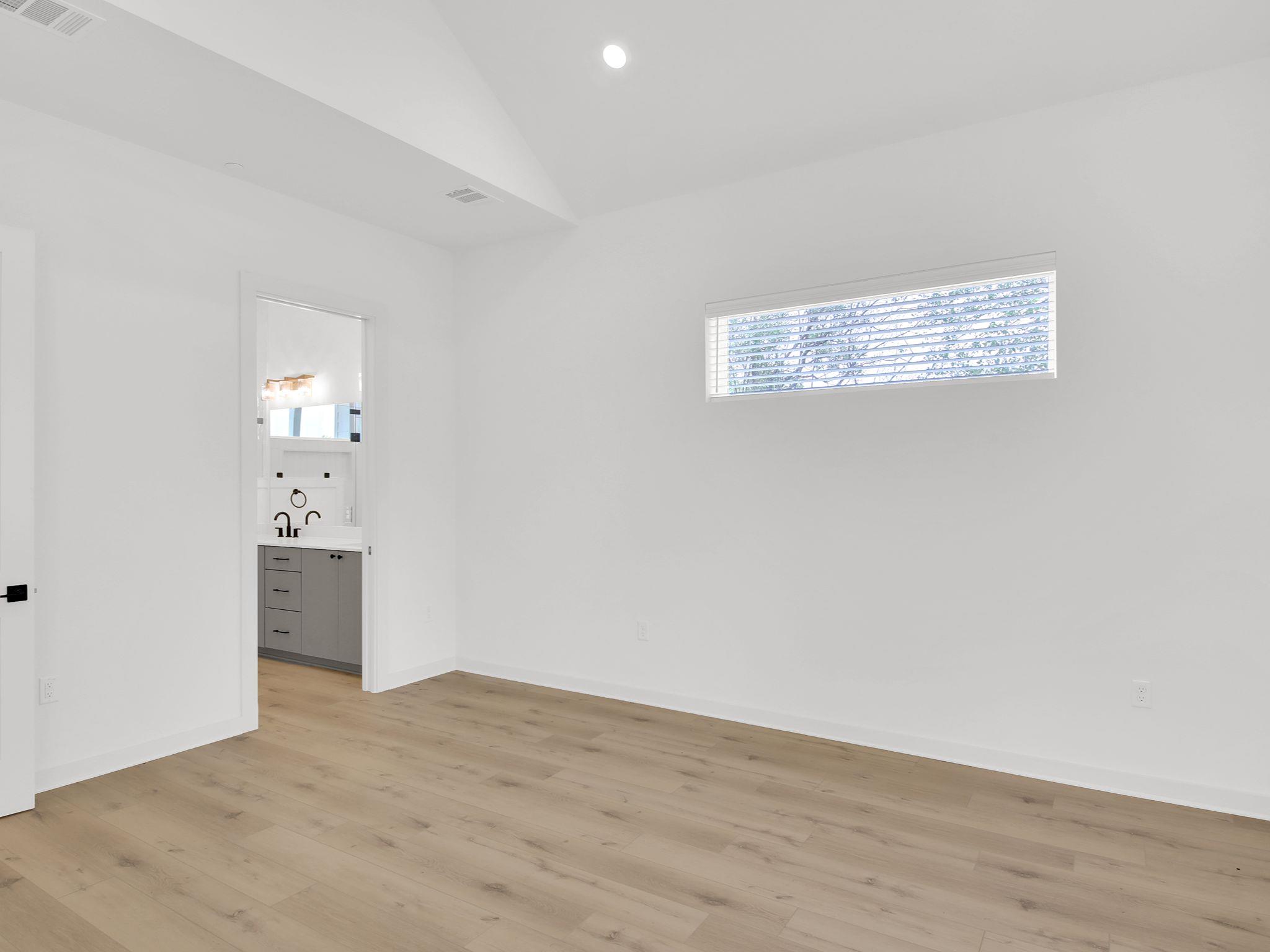7208 Providence Ave # 3