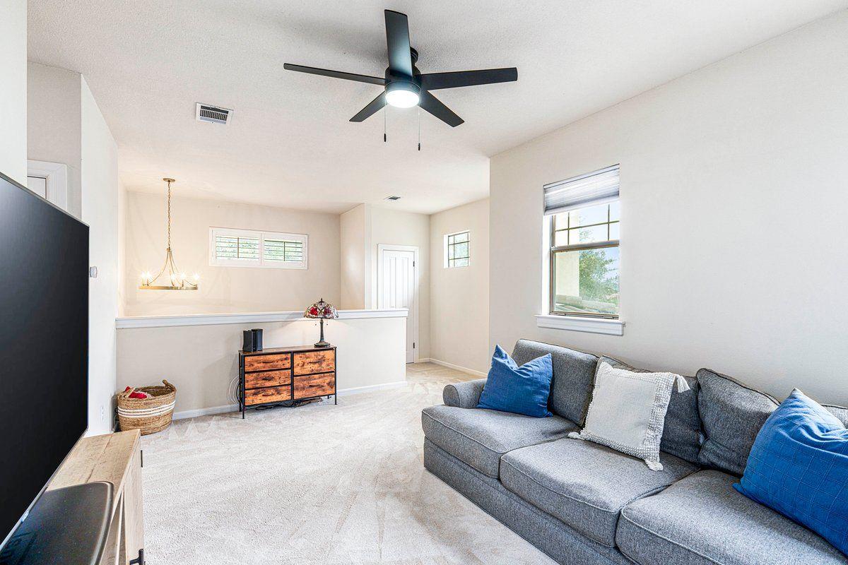 3 Stillmeadow CT