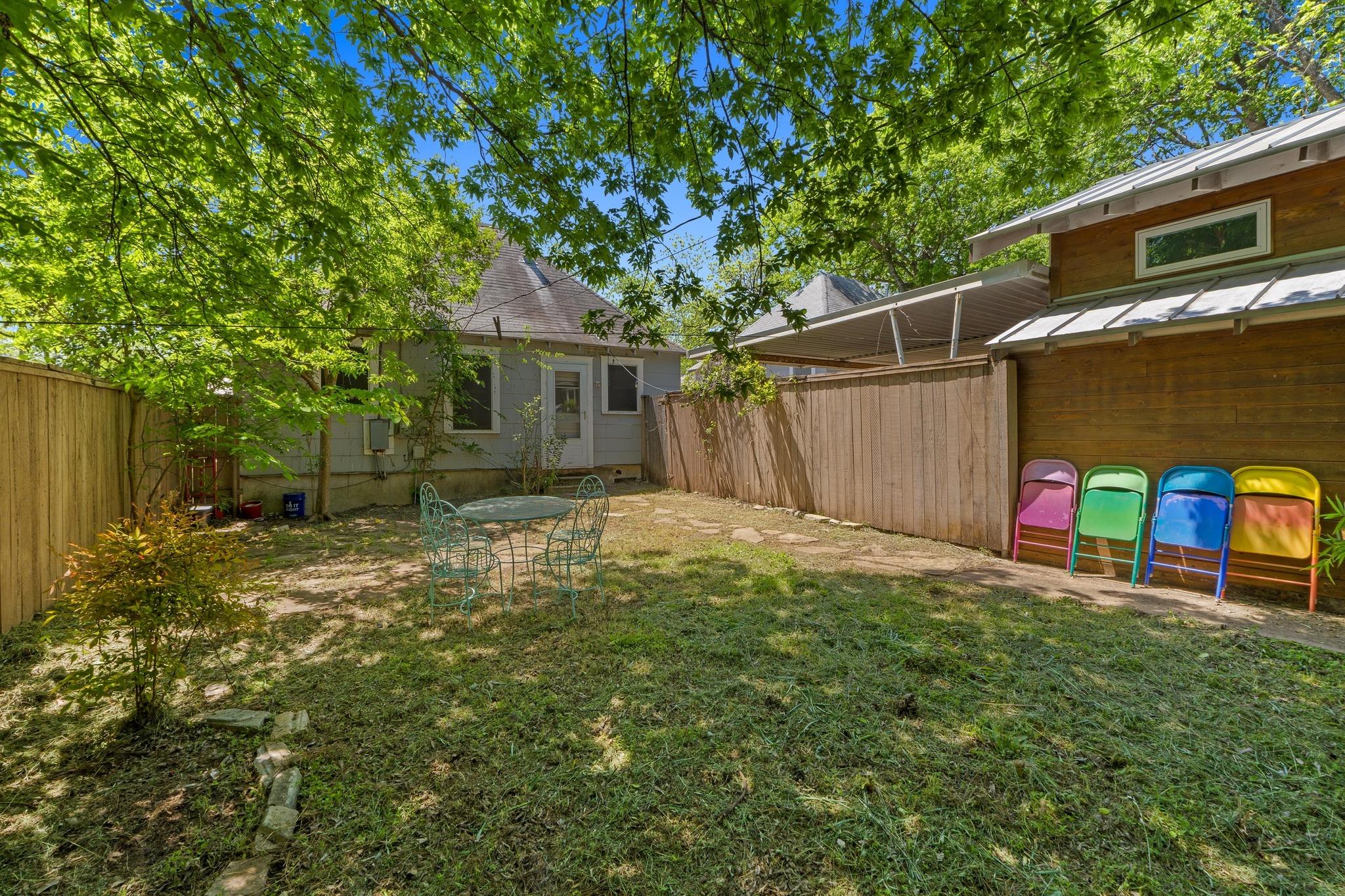 504 E 38th 1/2 ST